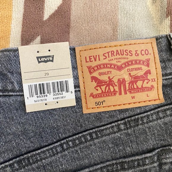 New Levi's 501 Black Distressed High Rise Cutoff Shorts - 29 - Picture 3 of 6